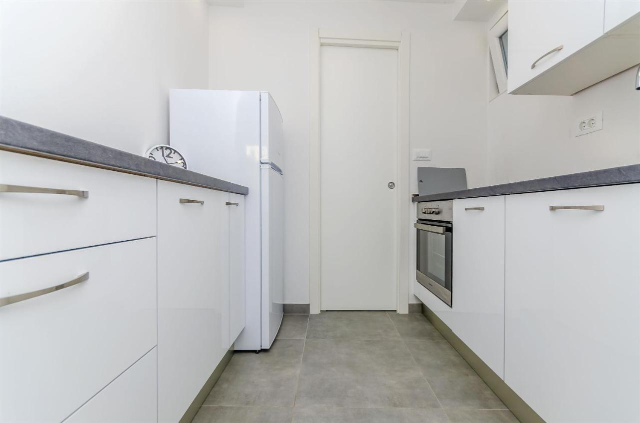 Apartments Milan Rogoznica  Bagian luar foto
