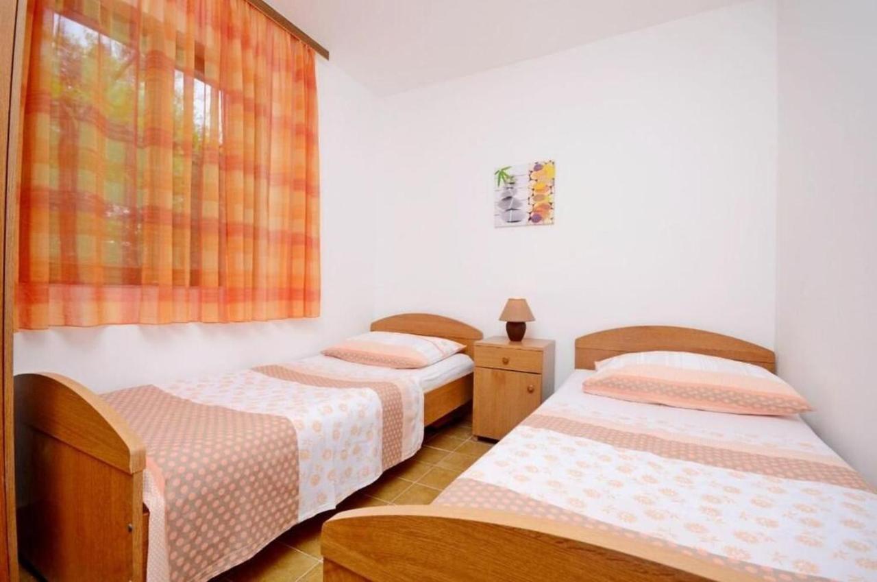 Apartments Milan Rogoznica  Bagian luar foto